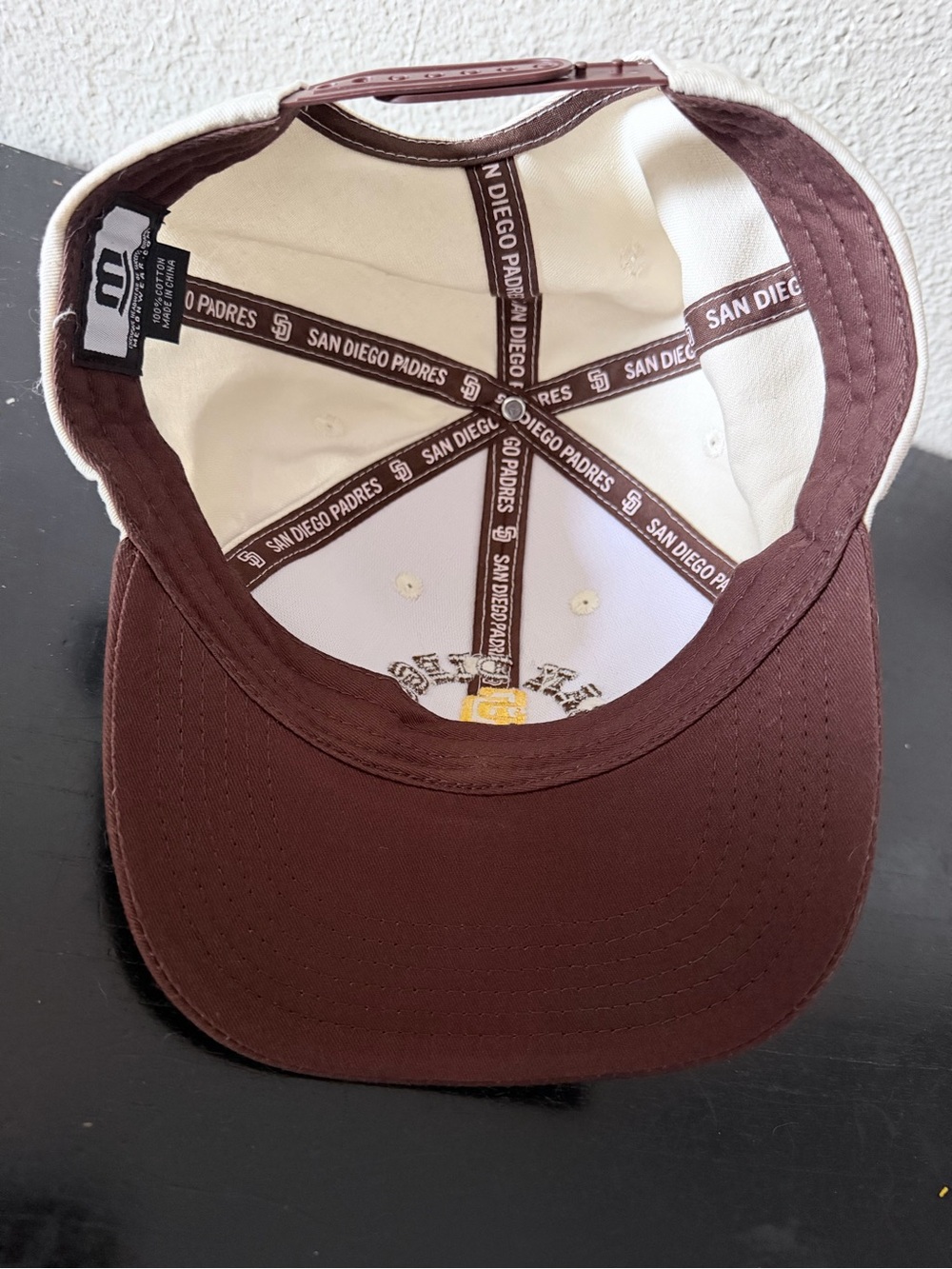 San Diego Padres Hat - Picture 4 of 4